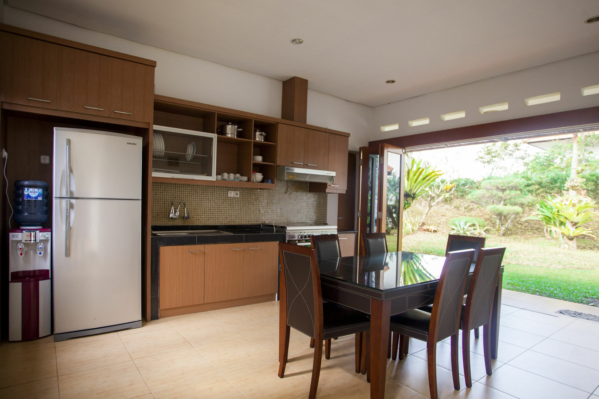 Kencana Villa Dago Bandung Luaran gambar