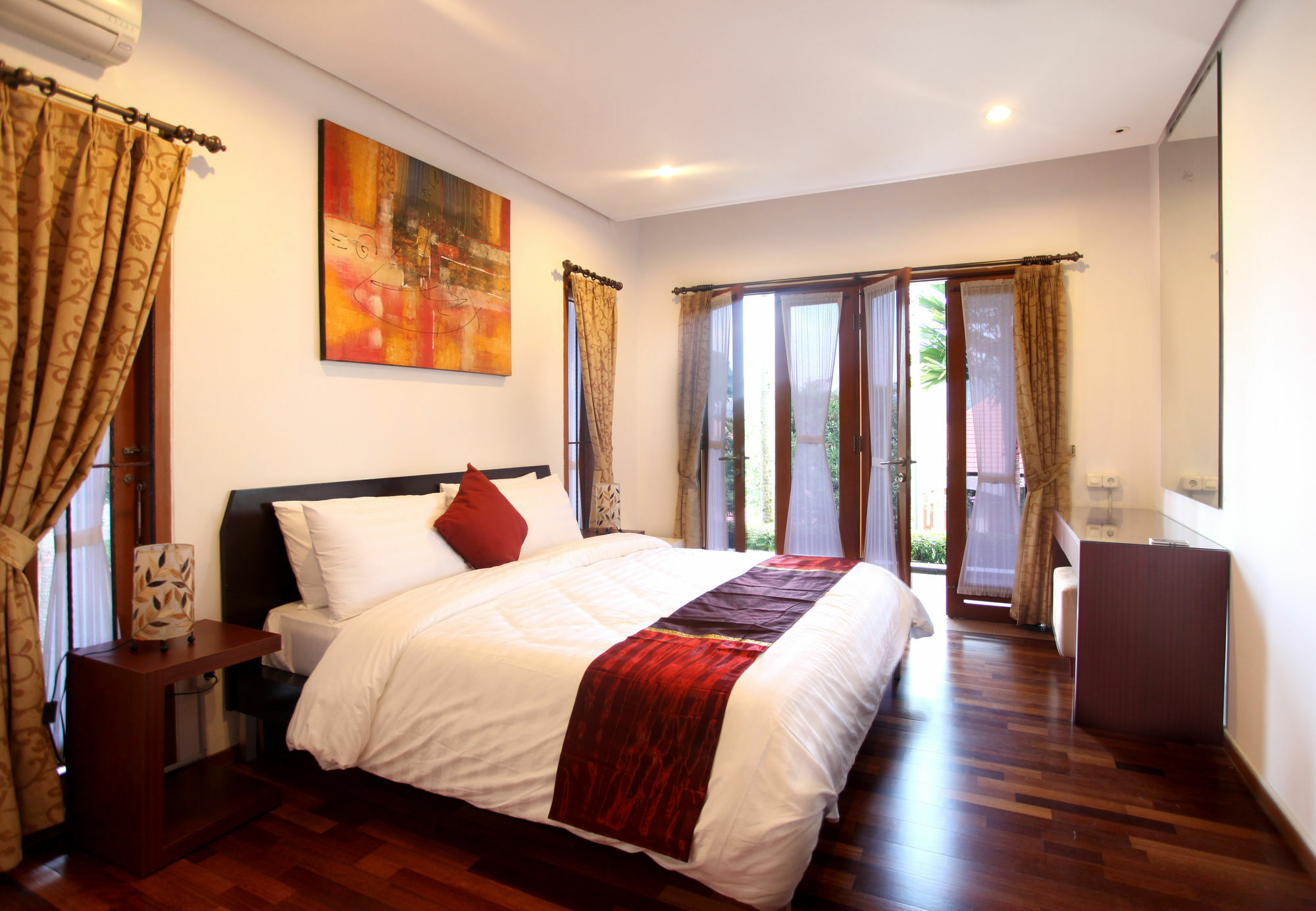 Kencana Villa Dago Bandung Luaran gambar